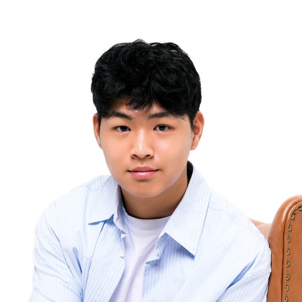 Portrait of Andrew Shin